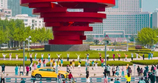 ����e����